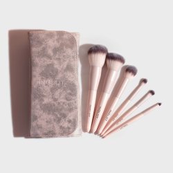 40 YEARS OF CELEBRATING YUOR BEAUTY BRUSH SET